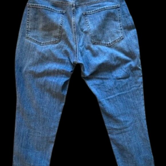 Old Navy High-Rise Curvy OG straight Jeans - Picture 2 of 2